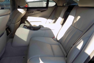Lexus LS 600 HL 4x4 hybrid WELLNESS