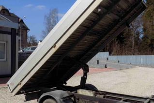 Nissan Cabstar 3 stranný sklápěč