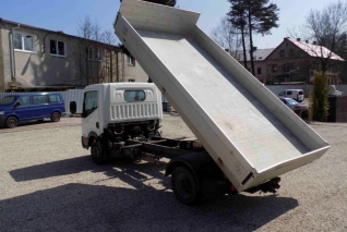 Nissan Cabstar 3 stranný sklápěč