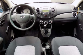 Hyundai I10 1.1 servisní knížka, 1. maj