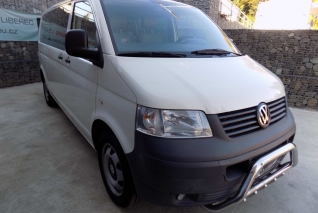 Volkswagen Transporter T5 1.9 TDI 9 míst nez. top.