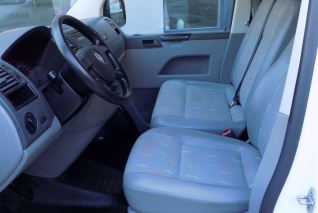 Volkswagen Transporter T5 1.9 TDI 9 míst nez. top.