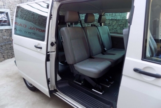 Volkswagen Transporter T5 1.9 TDI 9 míst nez. top.