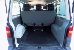 Volkswagen Transporter T5 1.9 TDI 9 míst nez. top.