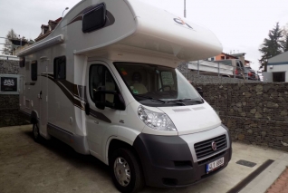 CI International Elliot 40 Fiat 2.3 JTD 7míst TOP