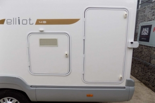 CI International Elliot 40 Fiat 2.3 JTD 7míst TOP