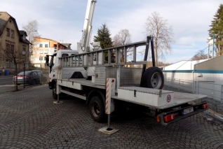 Avia D75-L Pracovní plošina 20m zdvih