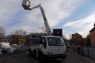 Avia D75-L Pracovní plošina 20m zdvih
