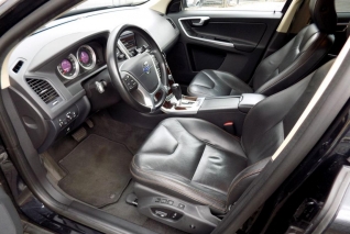 Volvo XC60 2.4 D5 AWD Summum Automat