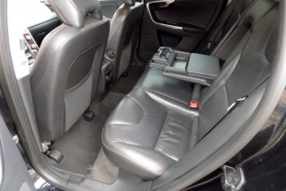 Volvo XC60 2.4 D5 AWD Summum Automat
