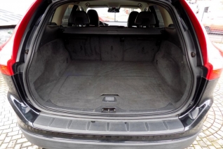 Volvo XC60 2.4 D5 AWD Summum Automat